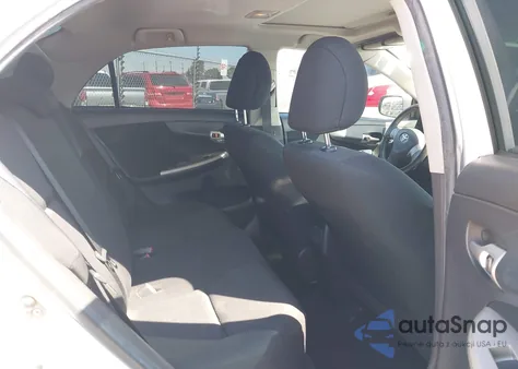 2010 Toyota Corolla S z USA, uszkodzony, nr VIN 2T1BU4EE0AC446469